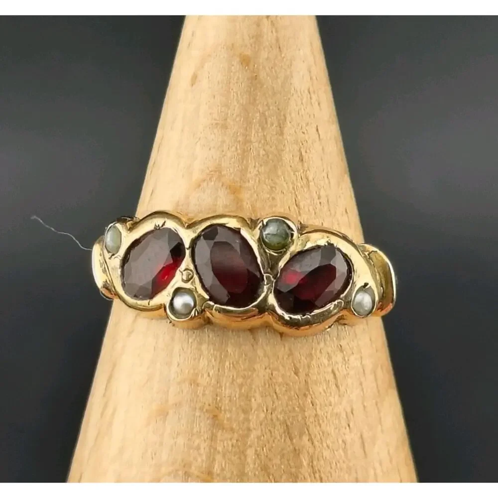 Vintage 14K Gold Red Glass Paste & Seed Pearl Ring 2.10g Size 6 Victorian Style